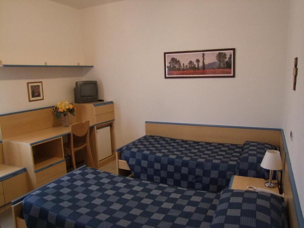 Camera Budget Doppia con Letti Singoli - Domus Ciliota - Foto 3