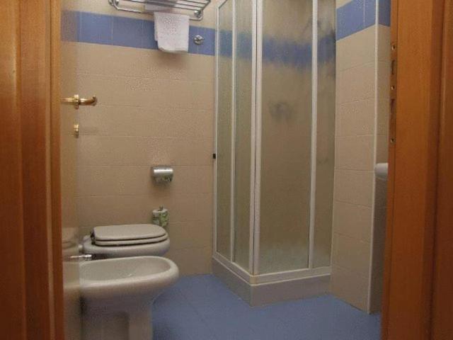 Camera Matrimoniale Economy - Domus Ciliota - Foto 2