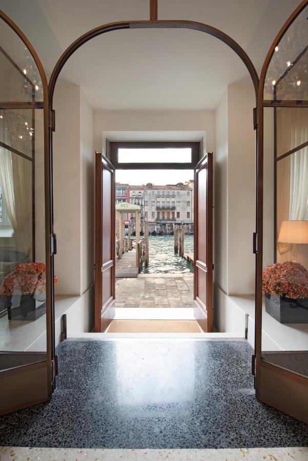Vista su canale, giardino o terrazza del H10 Palazzo Canova, hotel 4 stelle nel sestiere di San Polo, Venezia, Italia