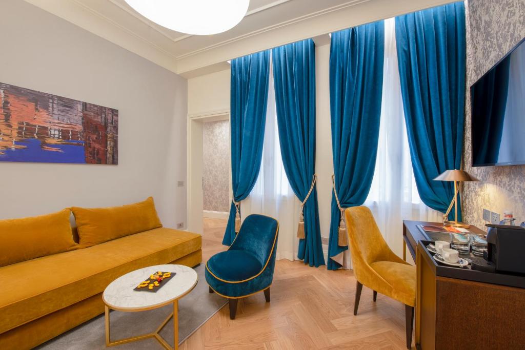 Camera Matrimoniale Deluxe con Vista Canale Parziale - H10 Palazzo Canova - Foto 1