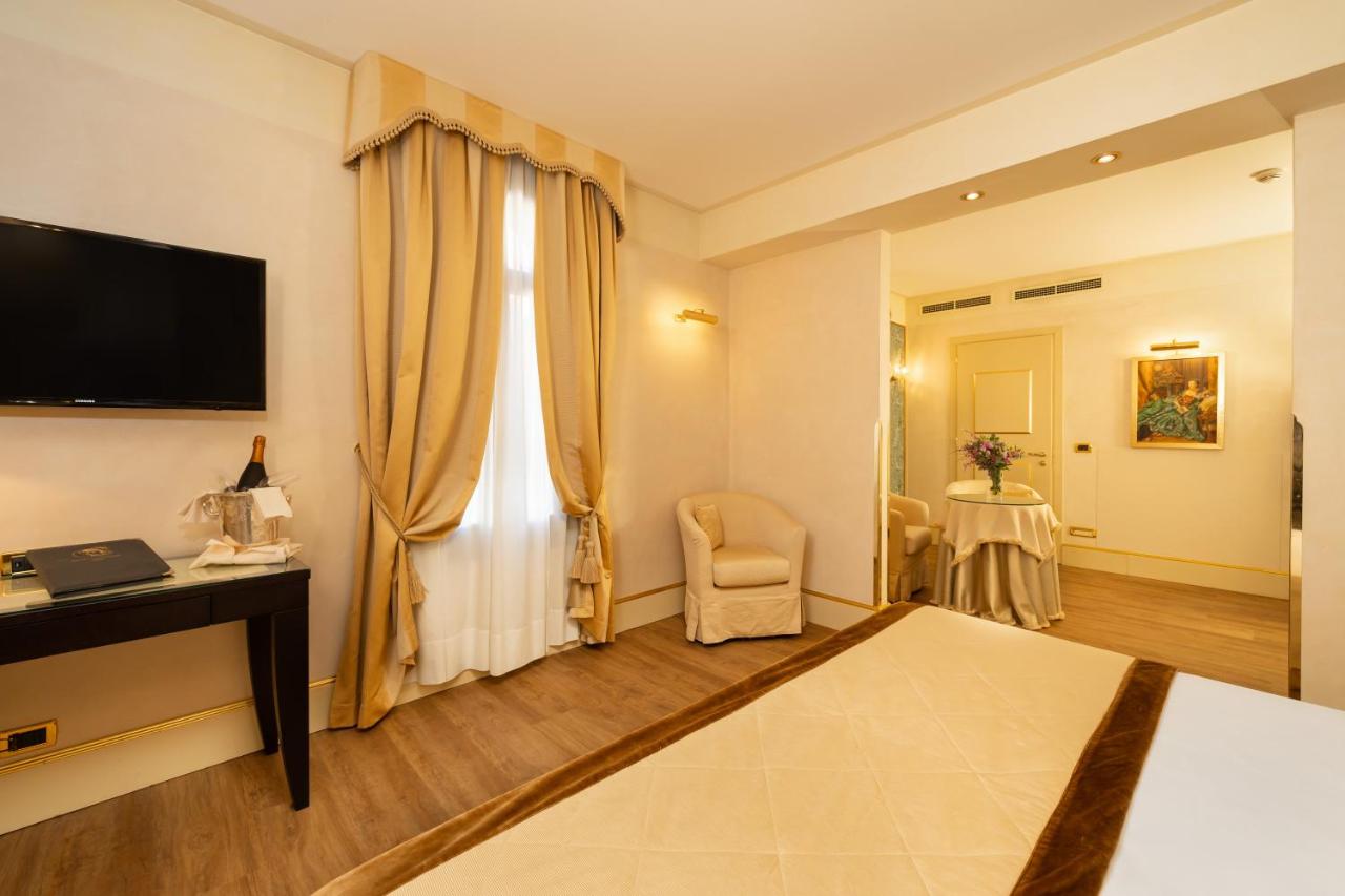 Hotel A La Commedia - Foto 9