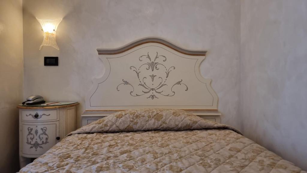 Camera Matrimoniale Piccola - Hotel Carlton Capri - Foto 1