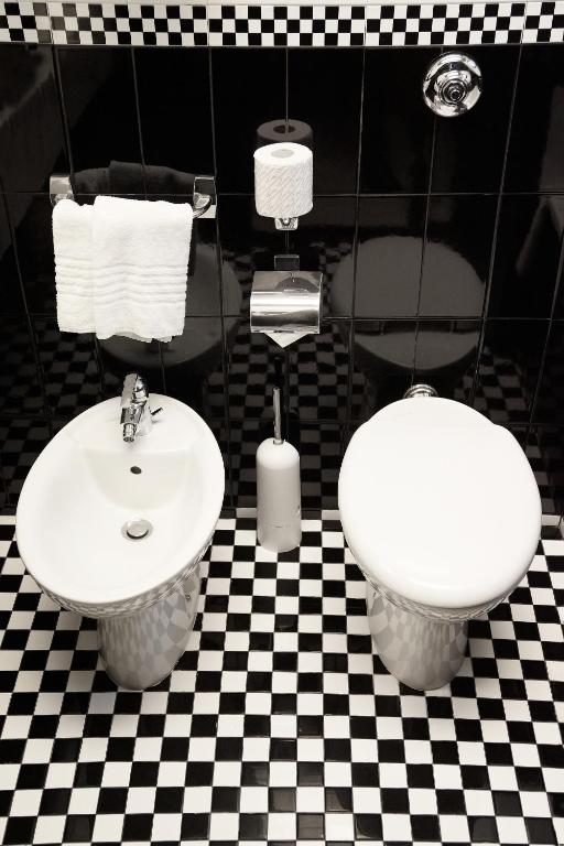 Camera Matrimoniale Piccola - Hotel Saturnia & International - Foto 2