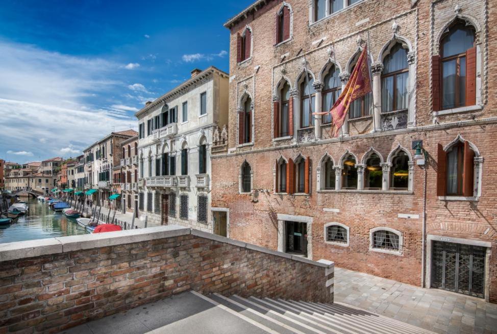 Dettaglio di camera o servizi del Palazzo Marcello Hotel Al Sole, Santa Croce, Venezia