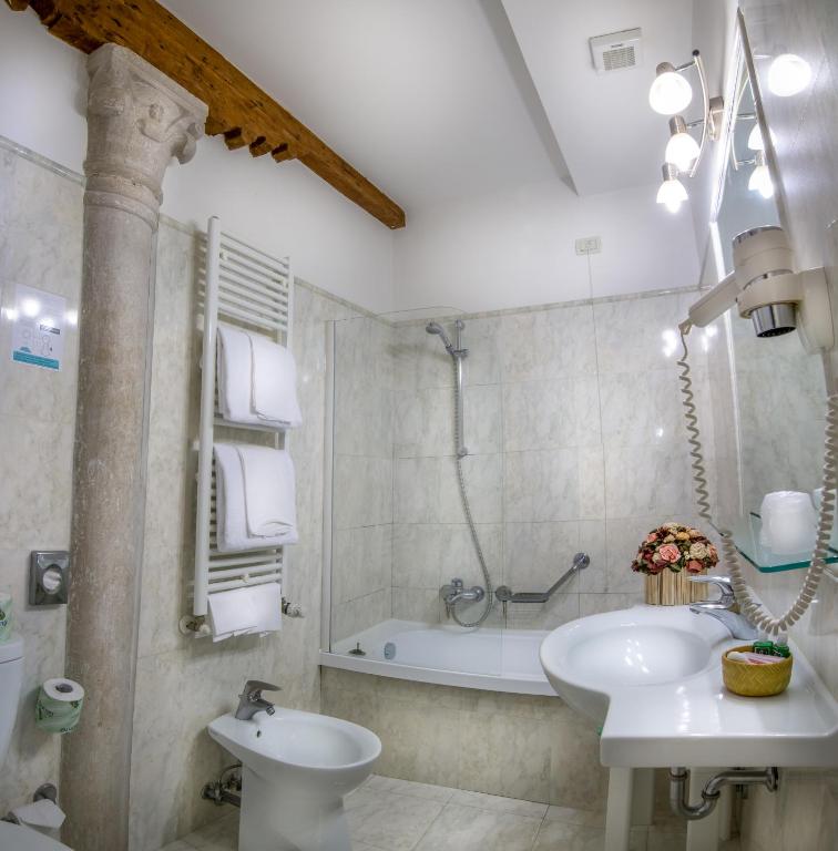 Camera Matrimoniale Classic - Palazzo Marcello Hotel Al Sole - Foto 1